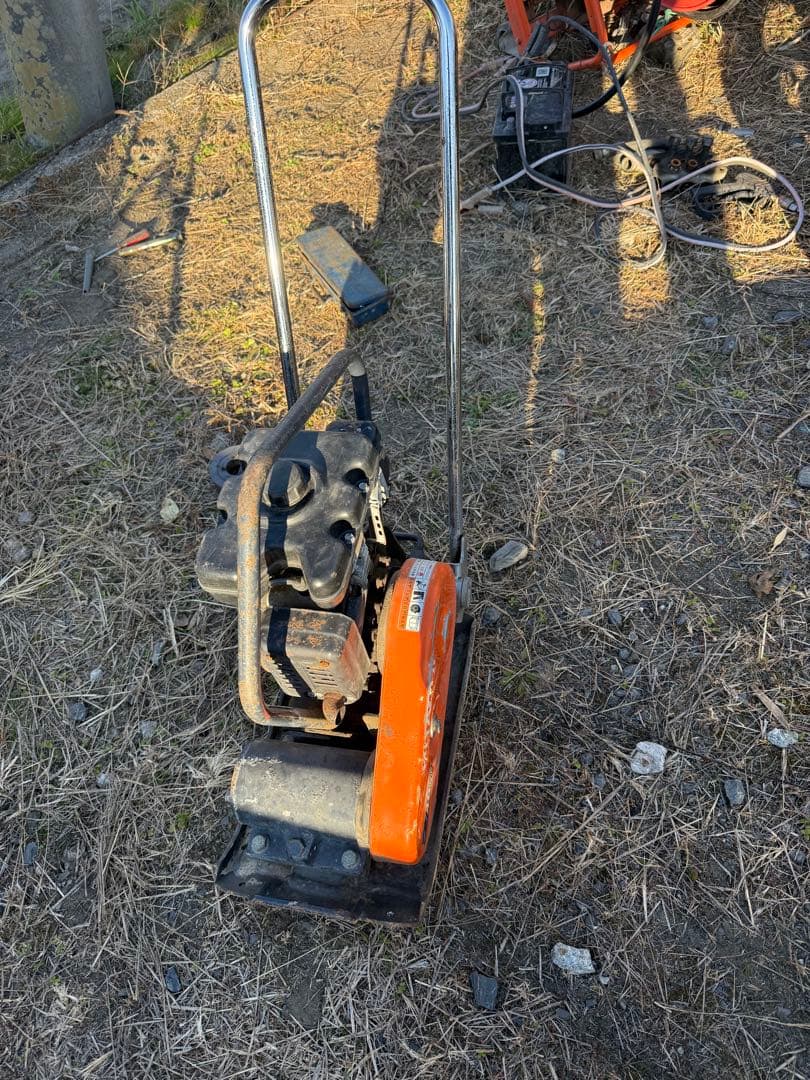 日立建機 HITACHI プレートコンパクター ZV40PF
