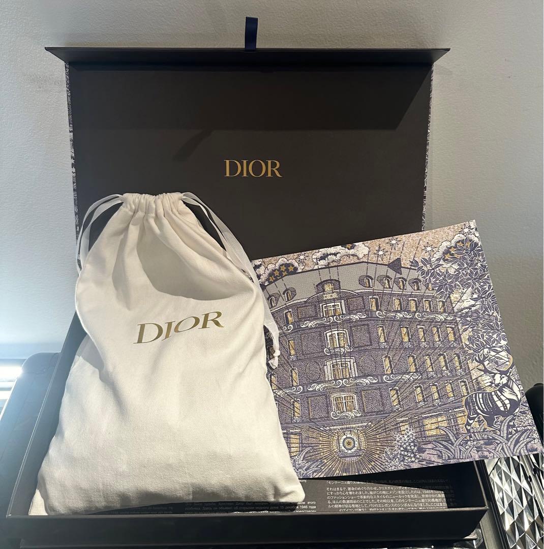 ディオール　1000ピース　ジグソーパズル 1,000-Piece Puzzle 30 Montaigne Blue Deer | DIOR