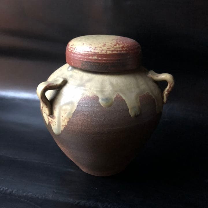 蔵から凄い雰囲気のあるフタ付きの壺が出てきた、茶道具、古