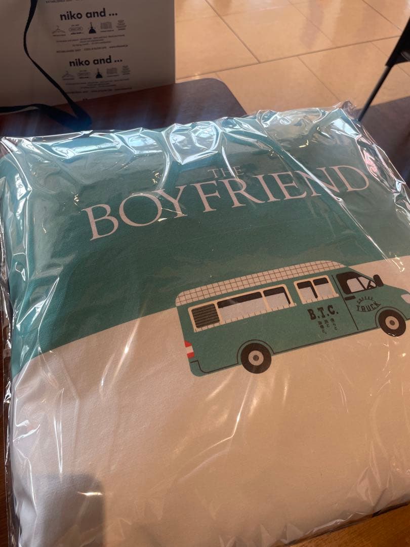 完売品 THE BOYFRIEND2 nico and クッション - メルカリ