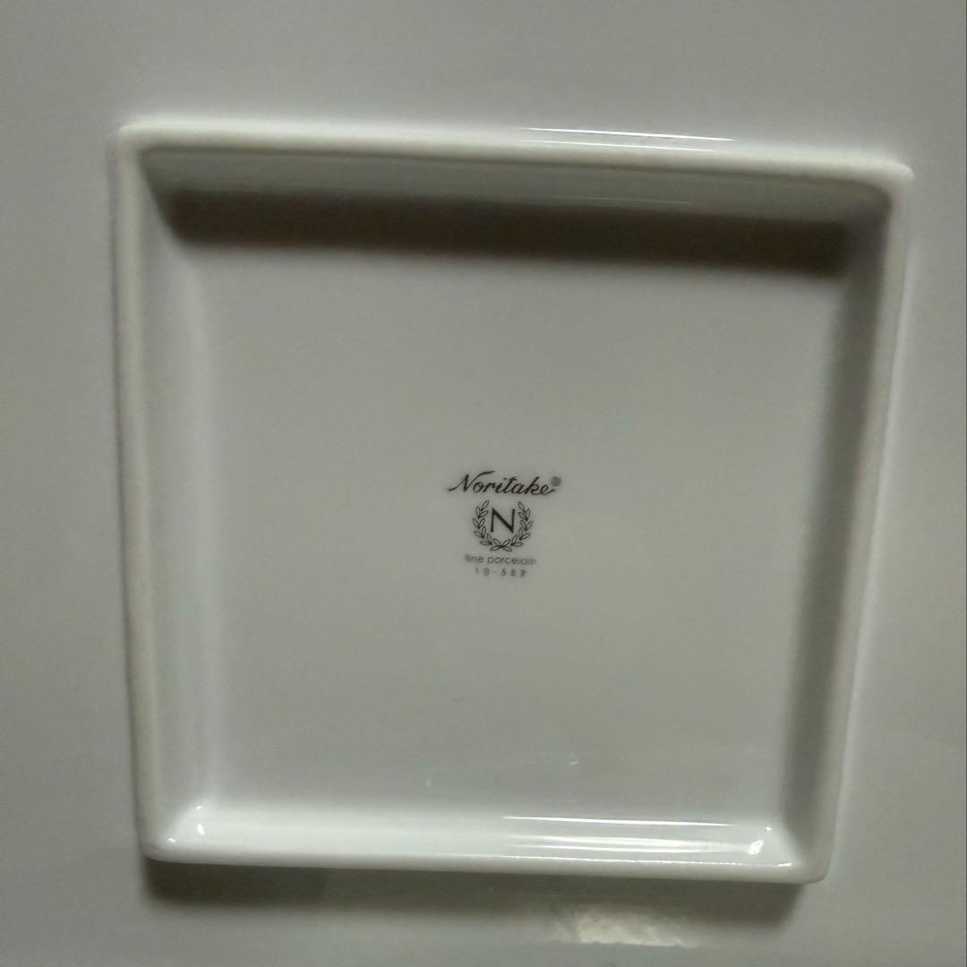 Noritake アラカルト 23.5cmスクエアフラットプレート 2枚 - メルカリ