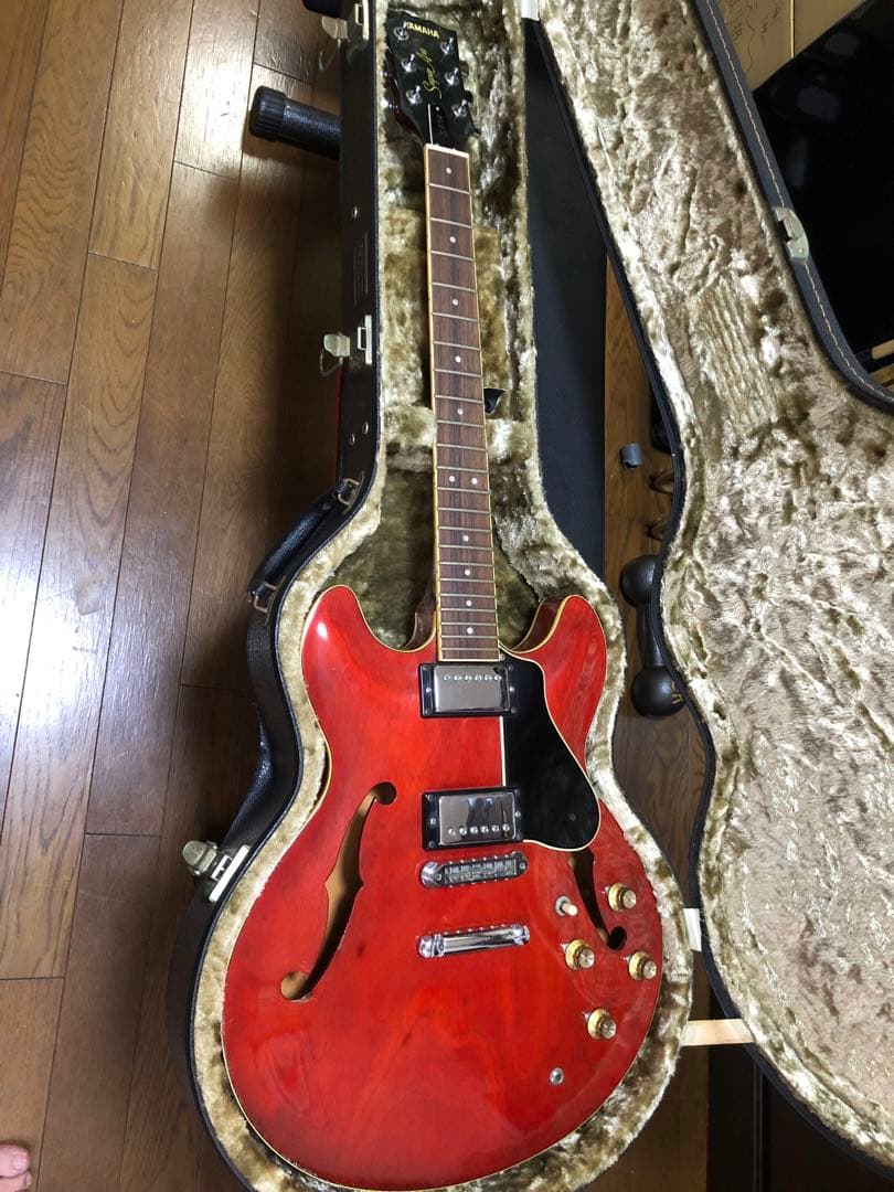 YAMAHA SA700 super Axe セミアコースティック エレキギター Yamaha SA-700 Super Axe 1977 - Transparent Red | Tone Wolf