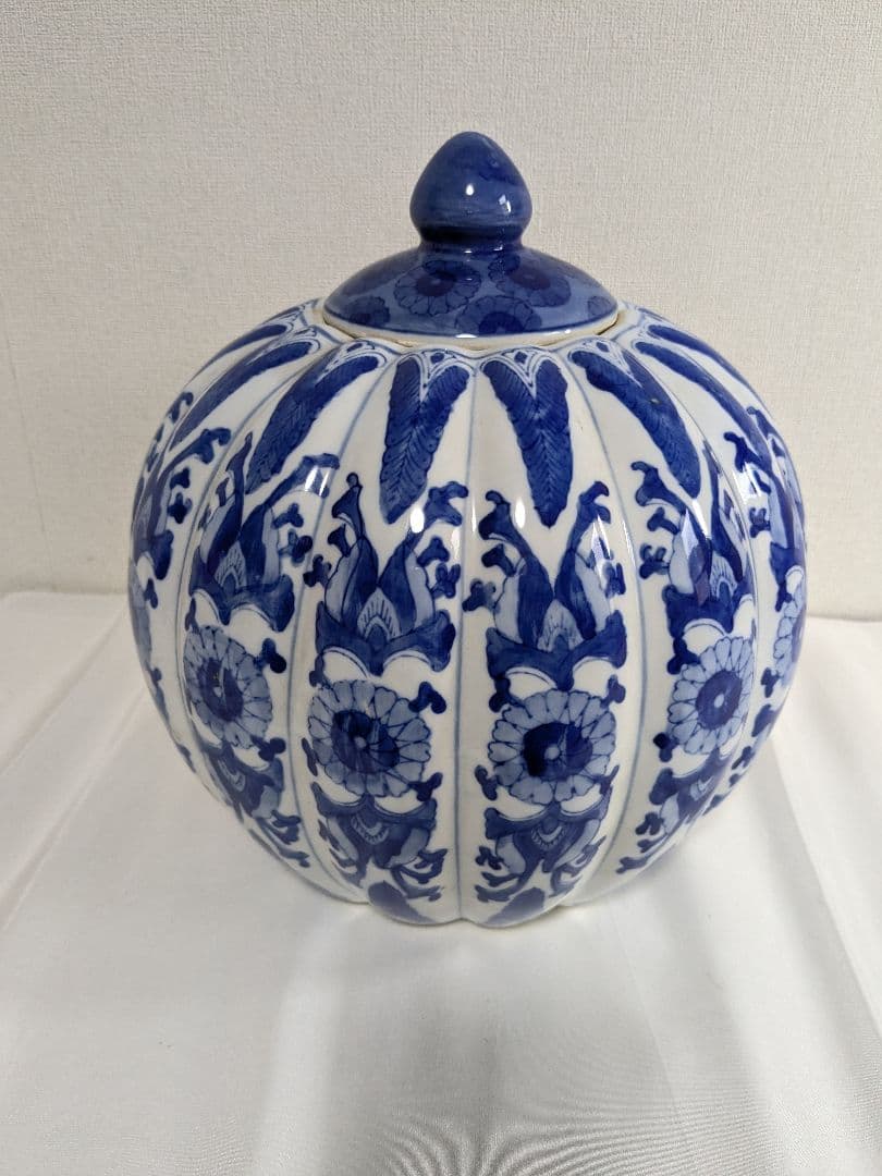 中国 染付 壺 花瓶 花器 置物 オブジェ 小物入れ 壺 [梅花鳥絵] 染付 成化年製 中国雑貨 フラワーベース 花瓶 花入れ 丸