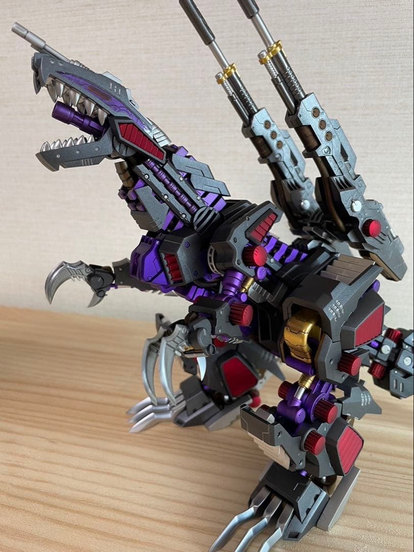 ジェノザウラー リパッケージ 塗装済完成品 HMM ゾイド - メルカリ