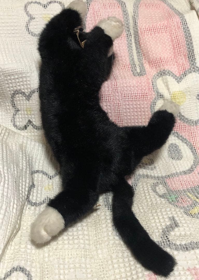 モンスイユ 大きな黒猫 寝そべりポーズ ぬいぐるみ 中古品 - メルカリ