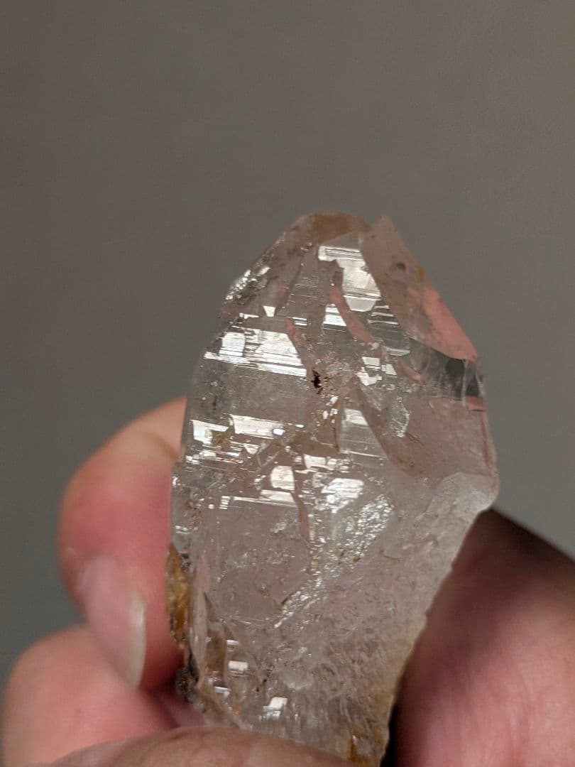 ネパール産　ガネーシュヒマール　カテドラル水晶　　階段膜が綺麗！　50グラム！ ネパール ガネーシュヒマール産クォーツ（水晶）の原石 No.5 - cute