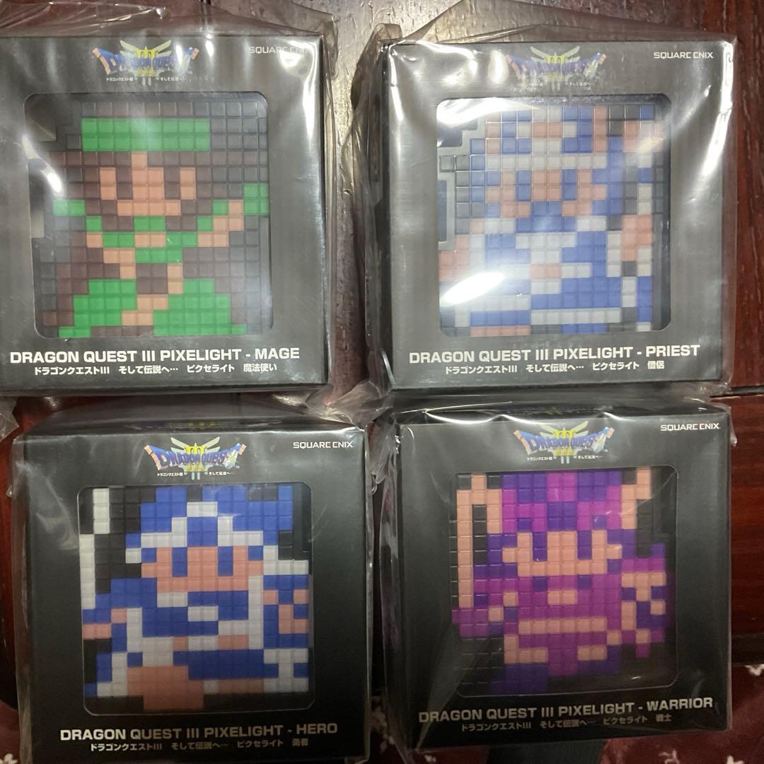 新品未使用品』ドラクエ3 ピクセライト 勇者 戦士 僧侶 魔法使い