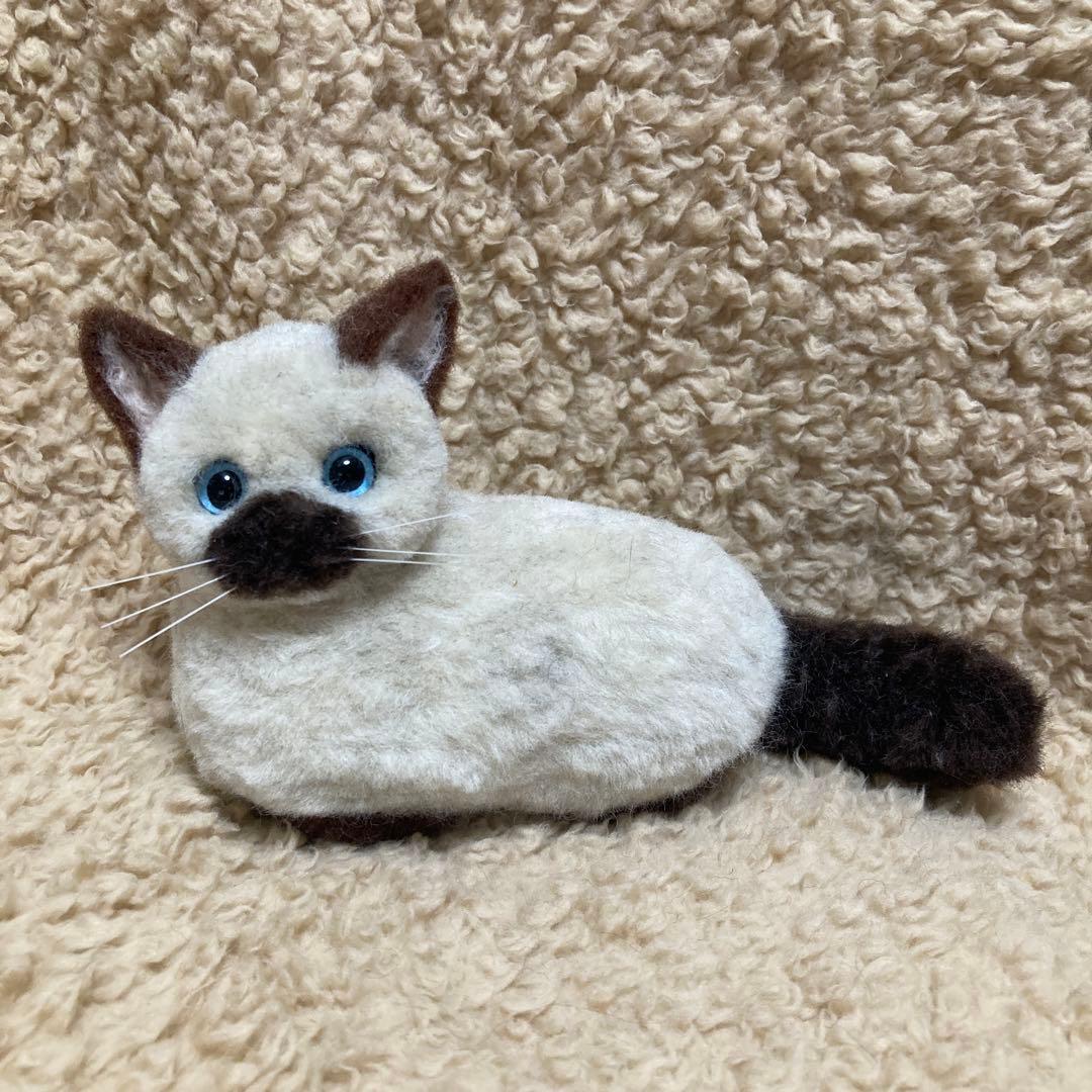 羊毛フェルト シャム猫 シャムミックス 仔猫 シールポイント 猫 箱座り