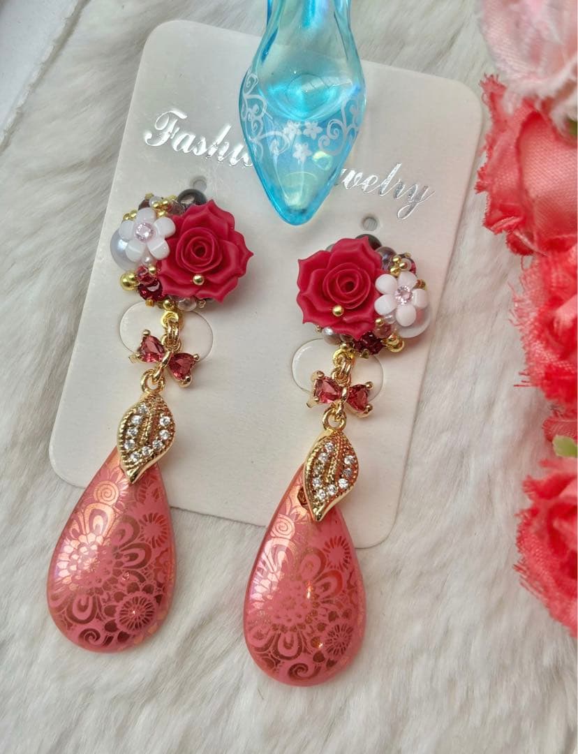 うる艶♡ペイントビーズ♡樹脂薔薇ビジュー ピアス/イヤリング✩*॰¨ うる