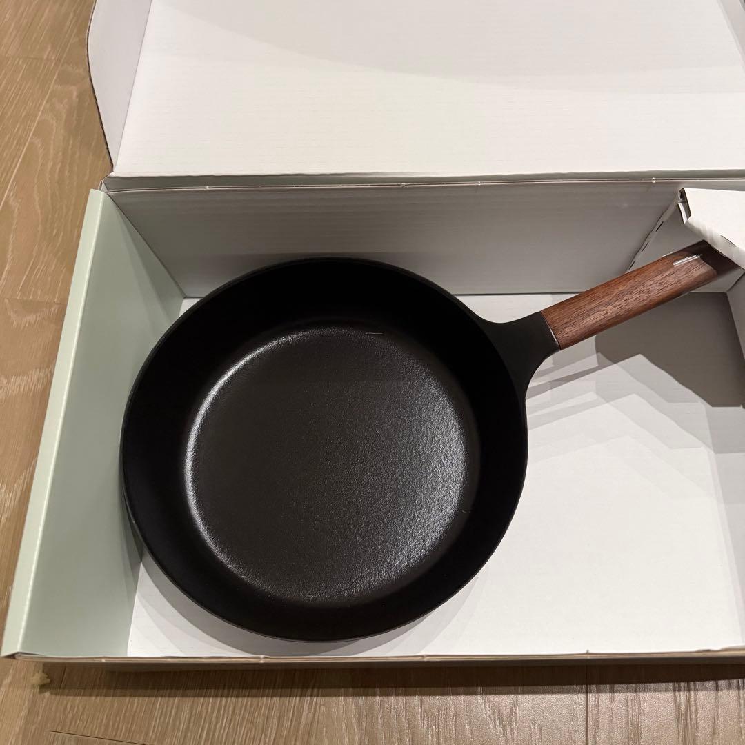 バーミキュラ フライパン 24cm DEEP ウォールナット スマートパッケージ フライパン 24cm DEEP[ウォールナット］ | バーミキュラ公式オンライン