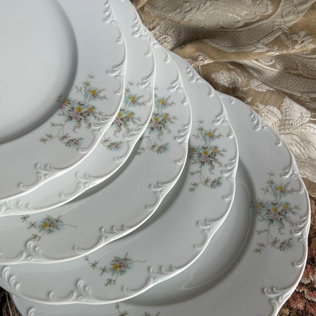 ROSENTHAL Catherineドイツ製 繊細なレリーフ花束のプレート5枚 - メルカリ