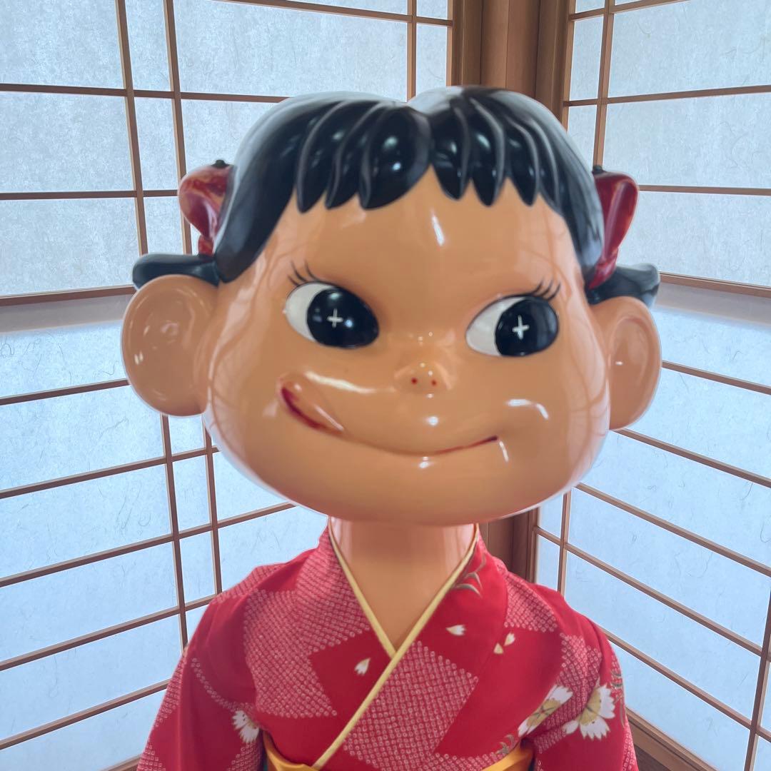 不二家 ペコちゃん 店頭用人形 等身大 着物姿 シリアルナンバー入り