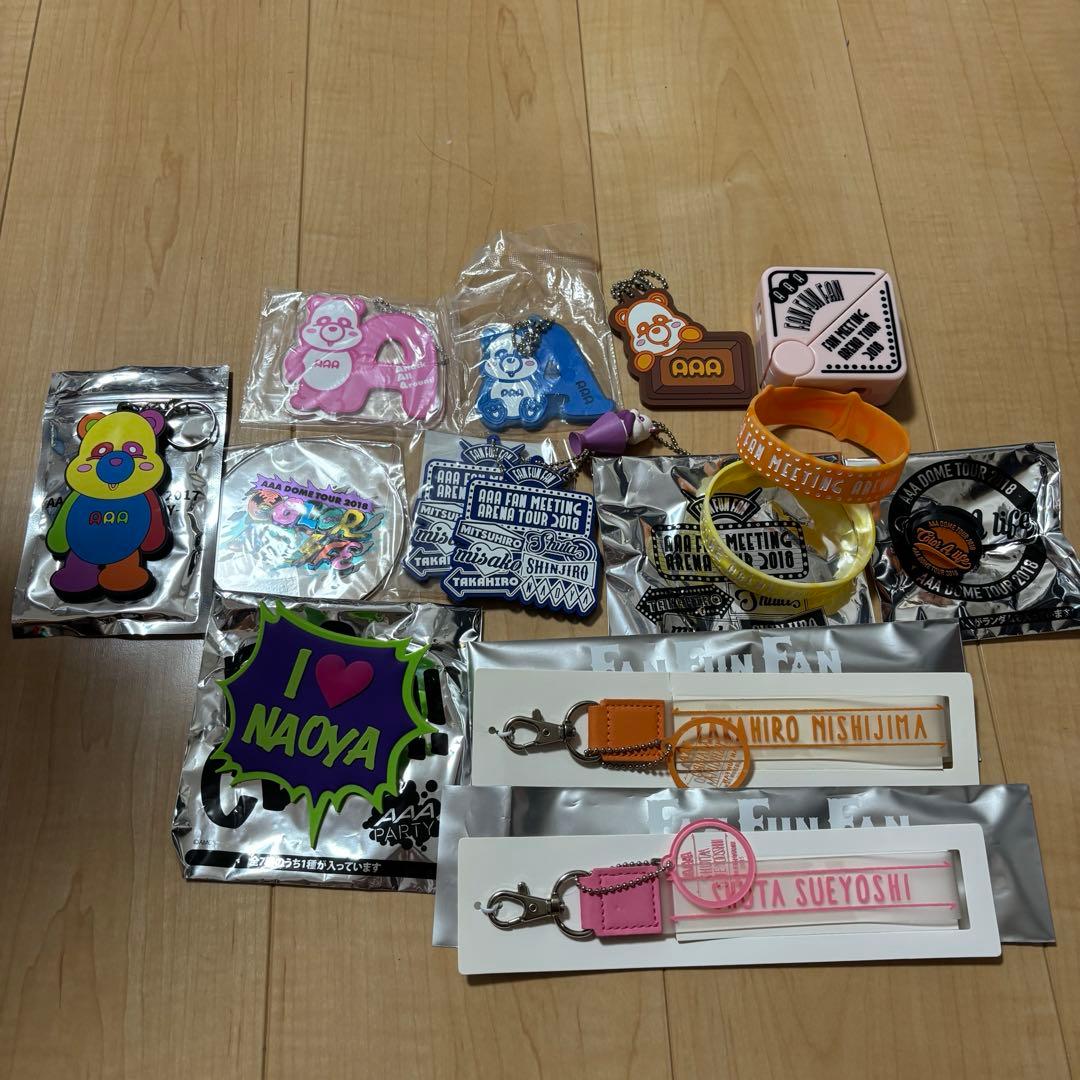 AAAグッズまとめ売り - メルカリ