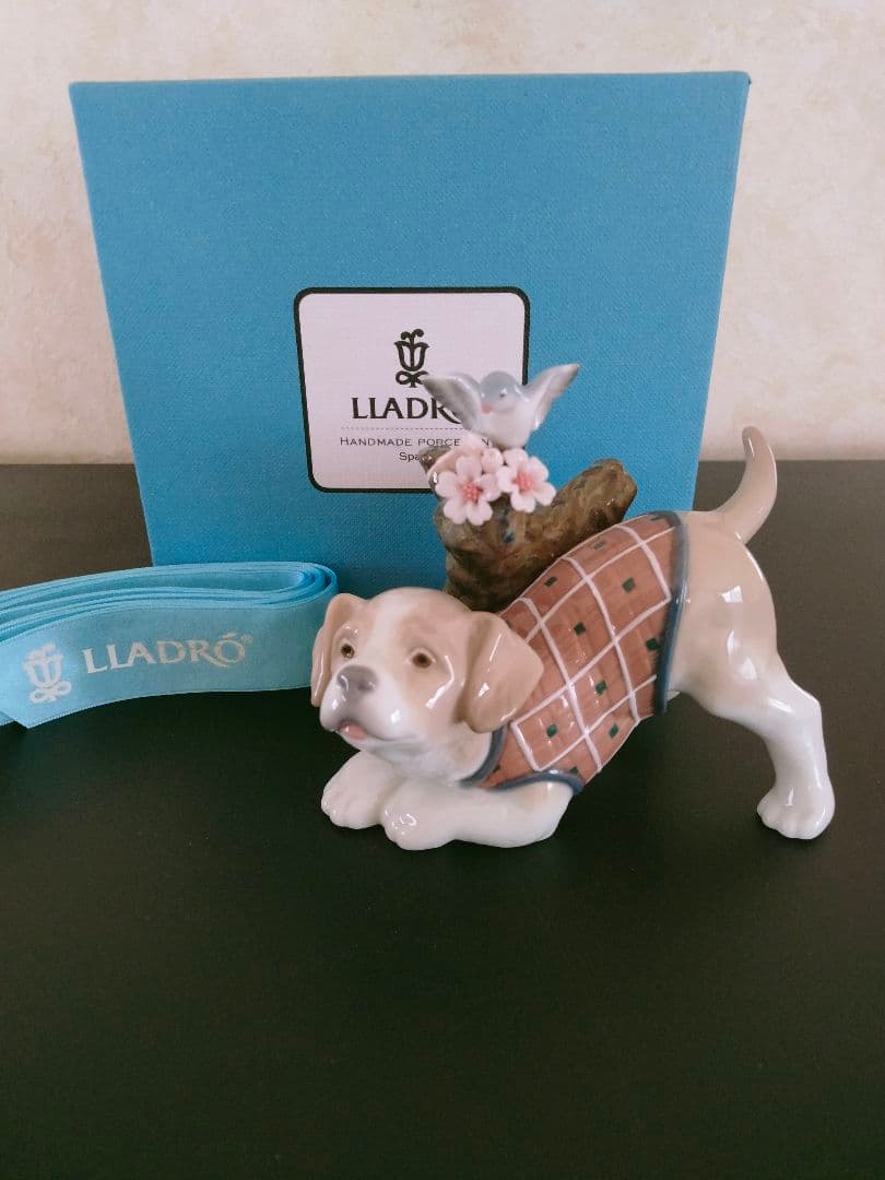 【最終値下げ】新品 リヤドロ「blossoms for the puppy」 最終値下げ】新品 リヤドロ「blossoms for the puppy」 - メルカリ