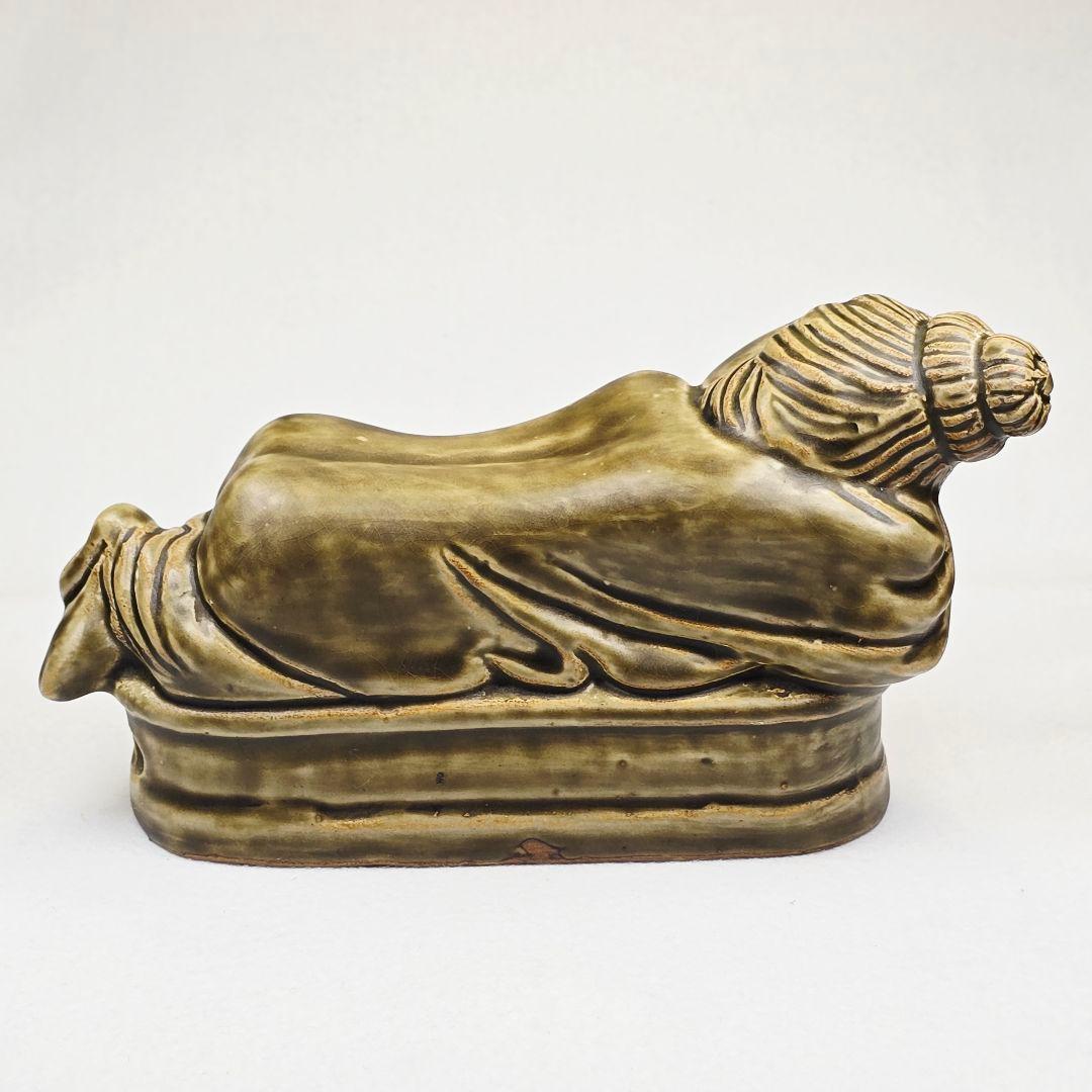 舶来品 中国古磁 越窯青磁 堆彫 唐代仕女紋 磁枕 脈枕 置物 美品の通販