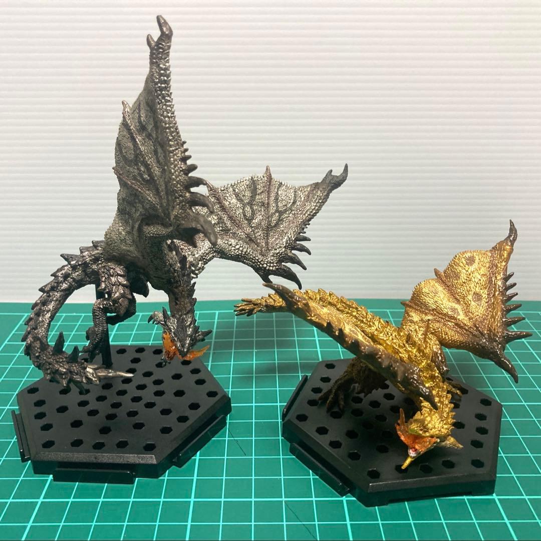 モンスターハンター 銀リオレウス 金リオレイア（怒りver）2体セット