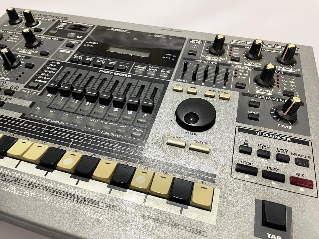 Roland MC-505 グルーヴボックス - メルカリ
