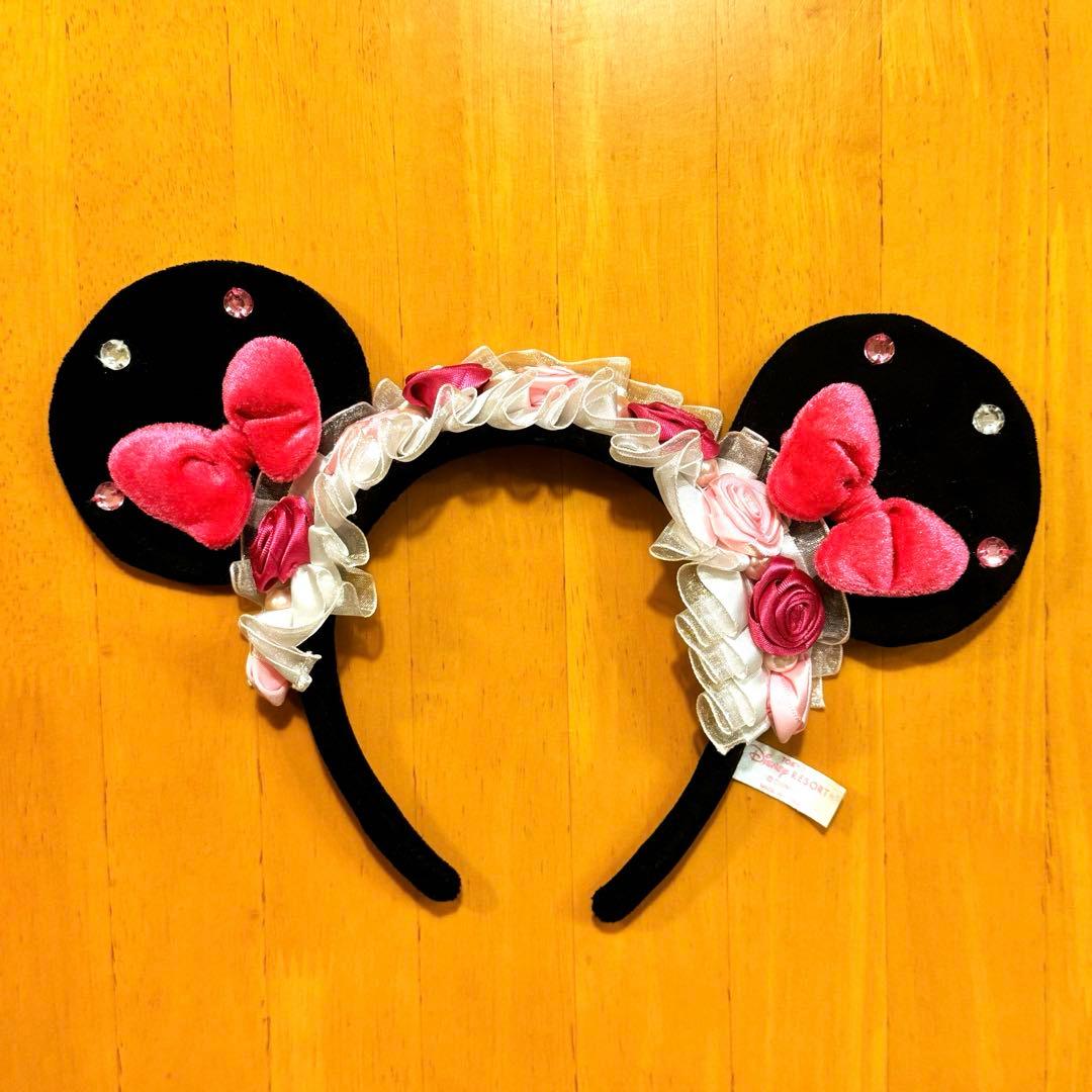 希少】ミニー カチューシャ ディズニー 花飾り リボン - メルカリ