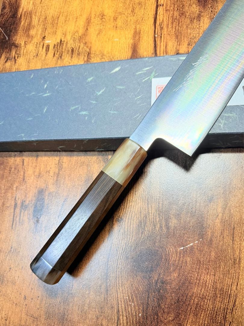 義弘作 和牛刀 包丁 9寸 VG-1鋼 全鋼 山脇刃物製作所 縞黒檀水牛八角柄