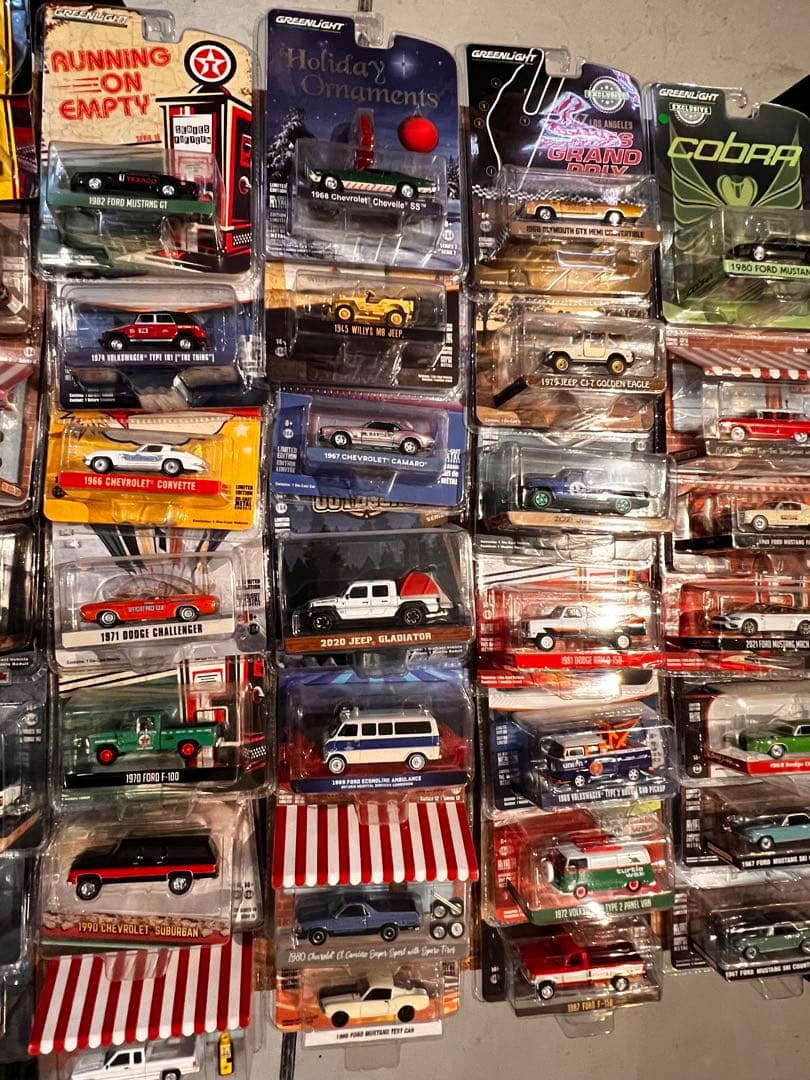 ミニカーまとめ売り 68台 ミニカーまとめ売り 68台 ミニカーまとめ売り