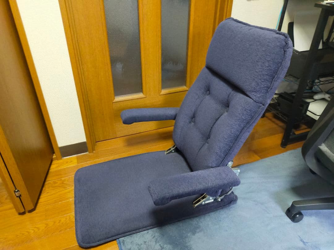 光製作所(Hrikari Furniture)　高級座椅子 Amazon｜光製作所 座椅子 ブラック色 本革 日本製 リクライニング