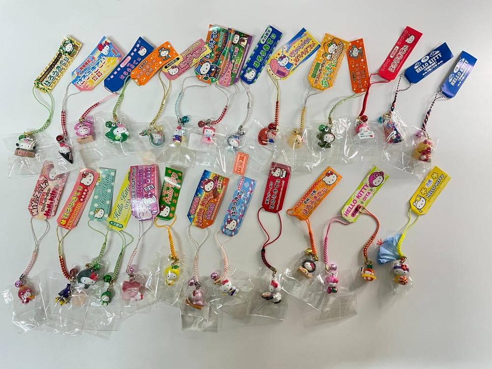 ◆サンリオ HELLO KITTY ご当地ストラップ 27個セット 　08270 ◇サンリオ HELLO KITTY ご当地ストラップ 27個セット 08270