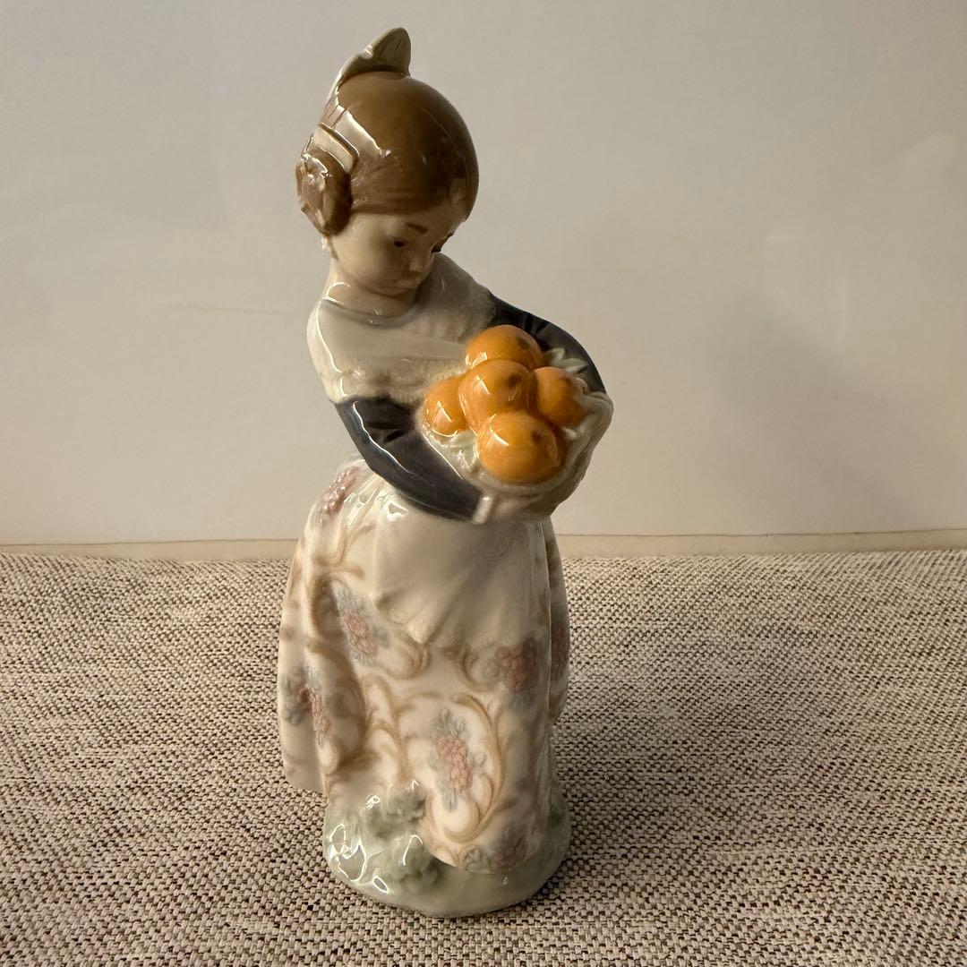 リヤドロ LLADRO バレンシアの少女 オレンジがいっぱい 箱無発送 2026年最新】リヤドロ バレンシアの少女の人気アイテム - メルカリ