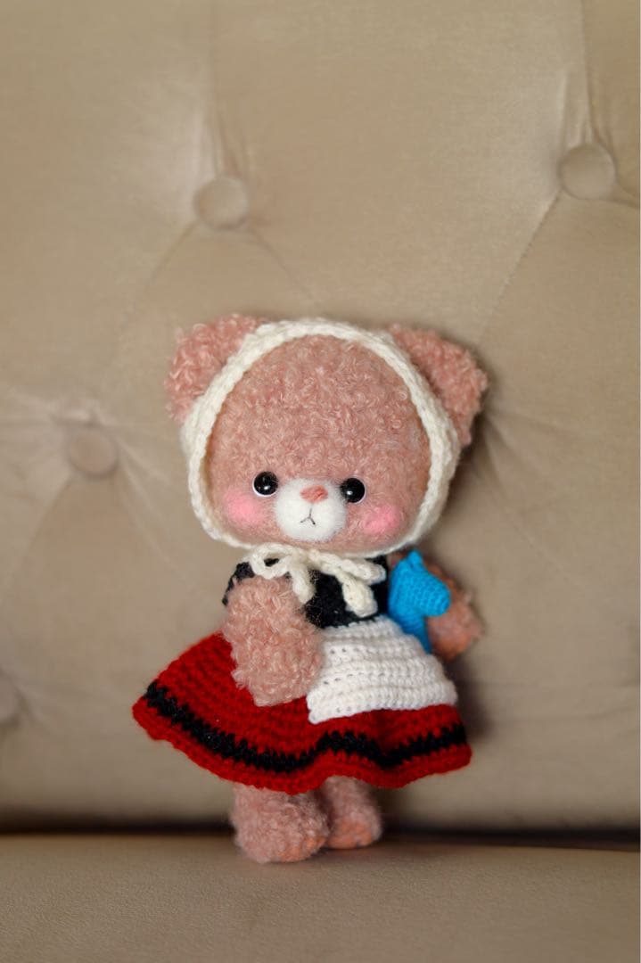 あみぐるみ 民族衣装 12月26日発売『かわいいかぎ針編み リカちゃんが着る世界の民族衣装