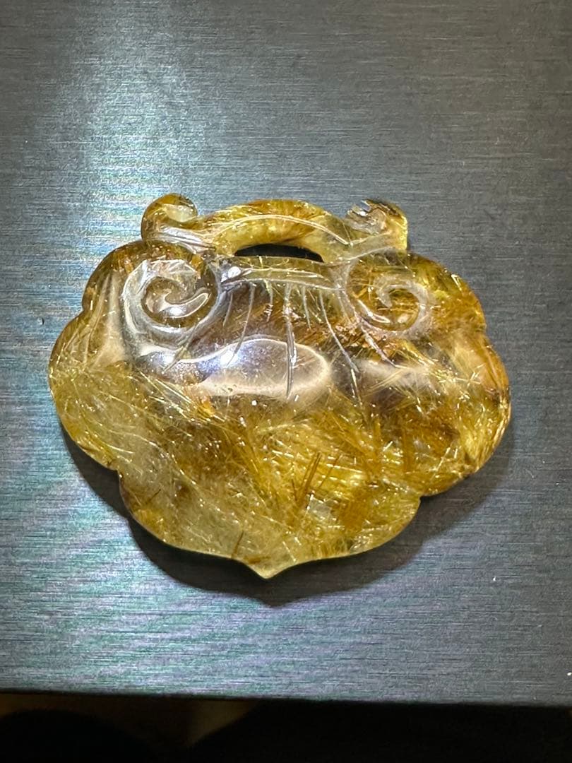 ルチルクォーツ縁起物（如意） 風水アイテム/縁起物/七福神】ゴールドルチルクォーツ 布袋(ほてい