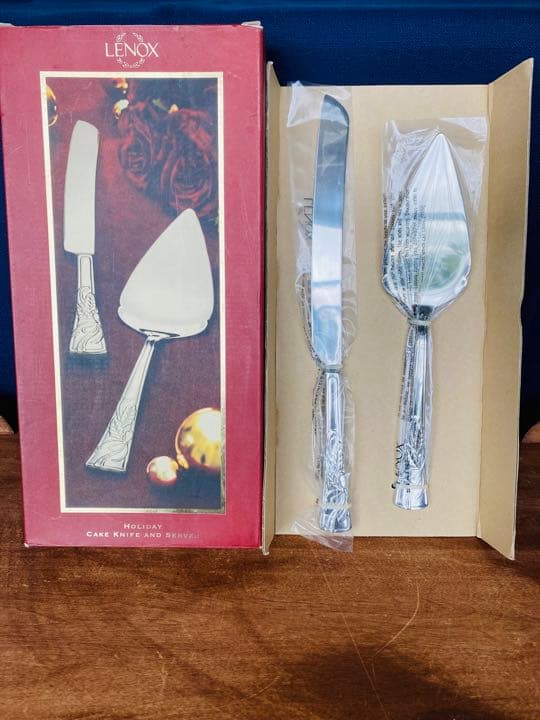 LENOX Holiday クリスマス　ケーキナイフ　ケーキサーバー Amazon.com | Lenox Holiday 2-Piece Dessert Server Set: Flatware