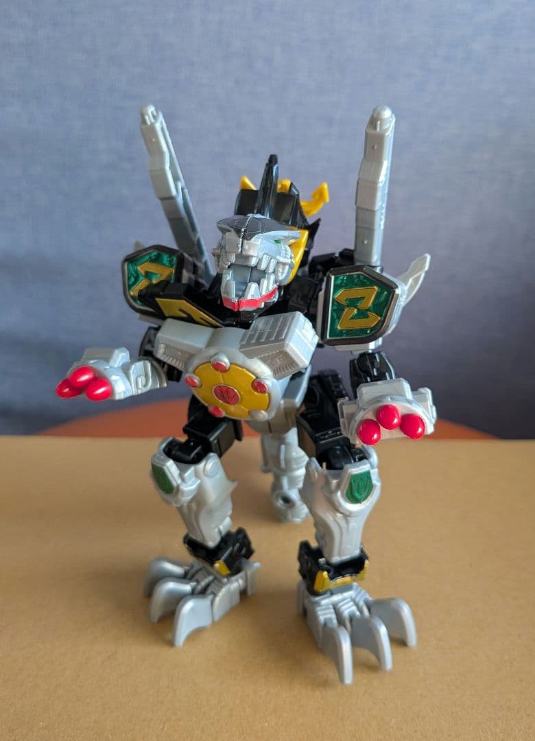 SHFドラゴンレンジャーSMPドラゴンシーザー·獣奏剣·ゼンカイジュウオー