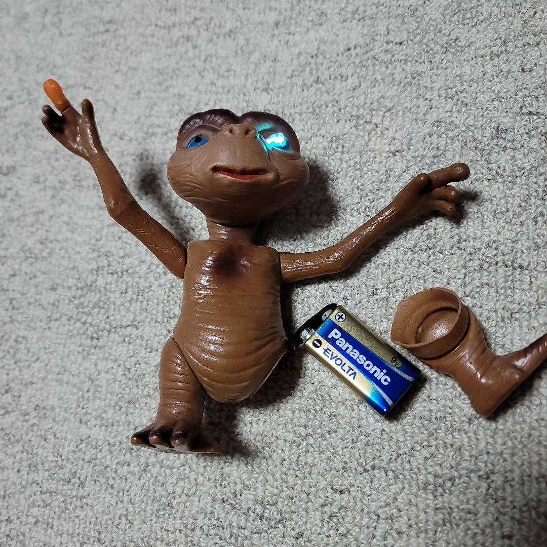 昭和レトロ E.T. フィギュア ライト内蔵 指、目点灯 ソフビ - メルカリ