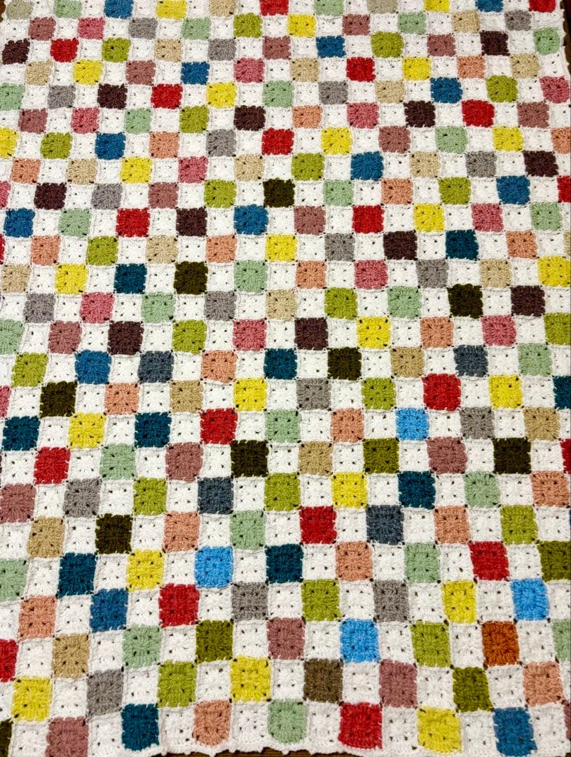 パッチワーク柄の手編みブランケット＊123×143cm＊