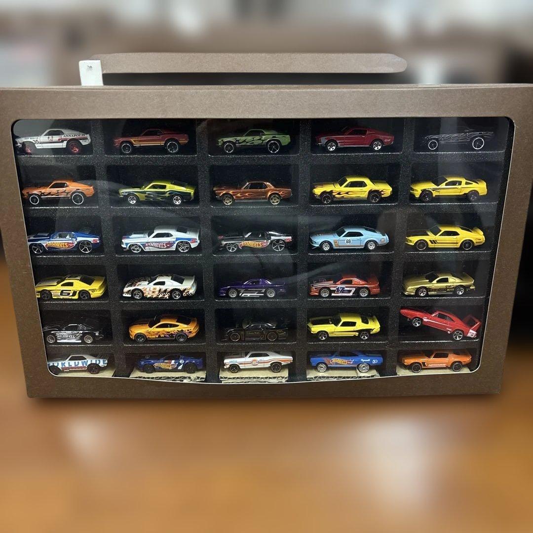Hot Wheels ミニカーセット 30台