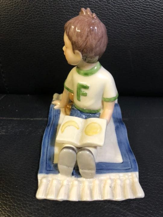 ロイヤルコペンハーゲン 2001 frederik 熊と少年の図 印 - メルカリ
