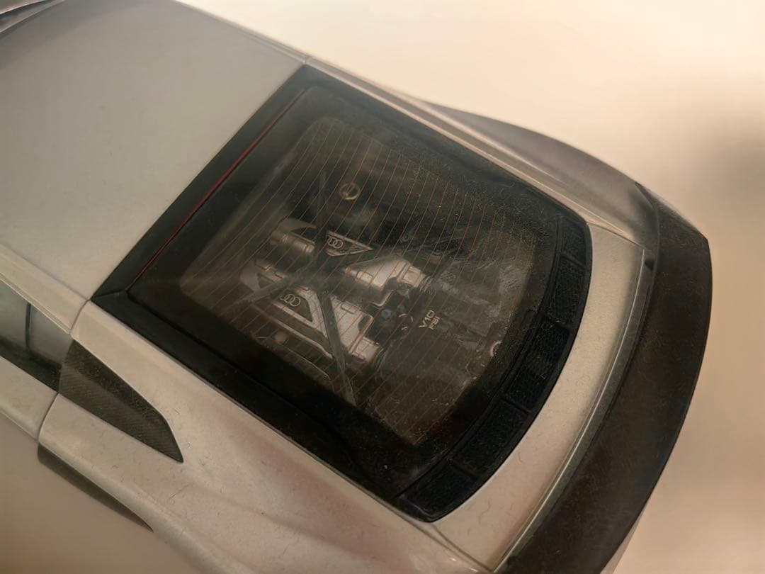 最終限定値下げ 小汚れ要確認！)1/18アウディ R8 開閉ドア - メルカリ