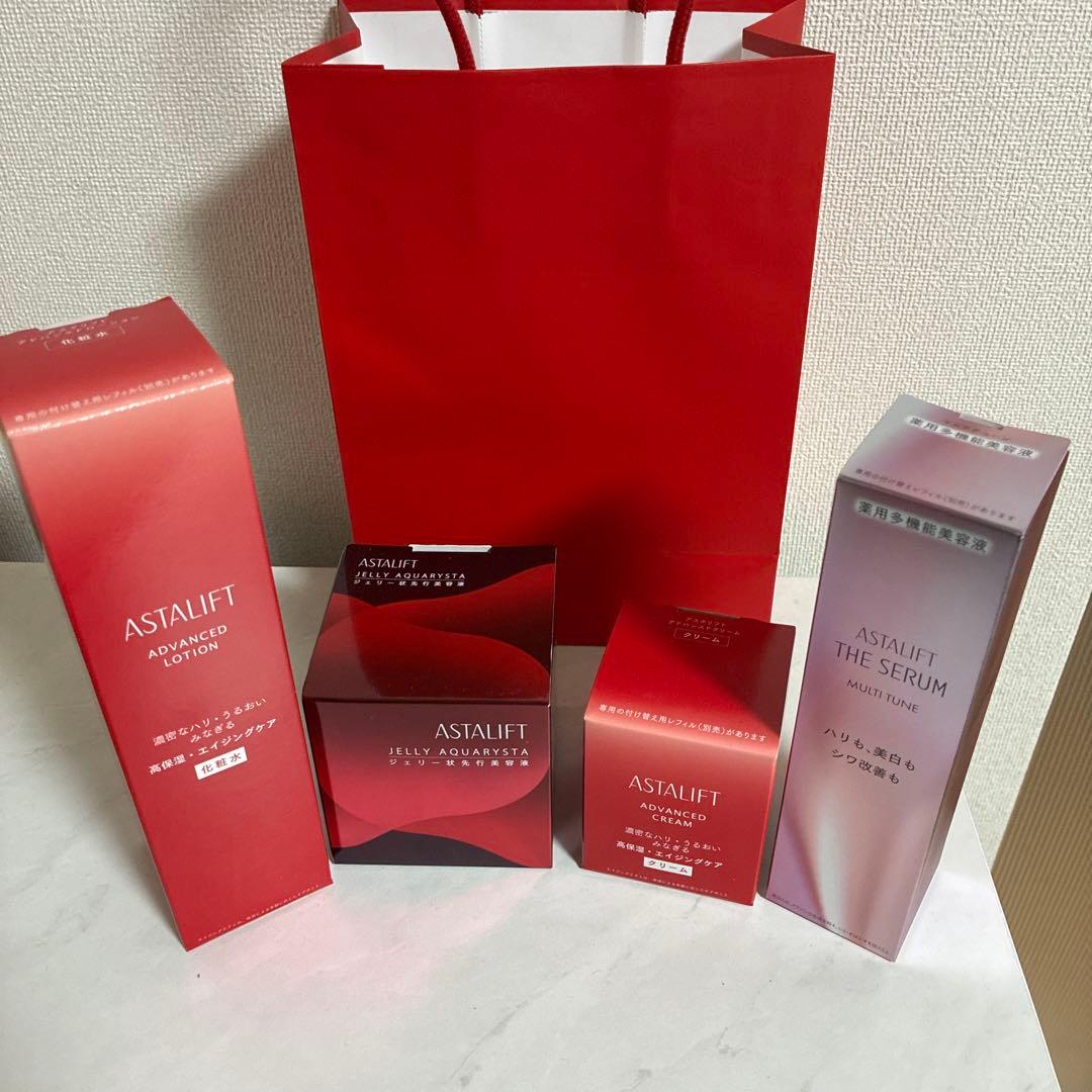 ASTALIFT 4点セット 富士フイルム 富士フイルム アスタリフト《エイジングケア ベーシック4点セット