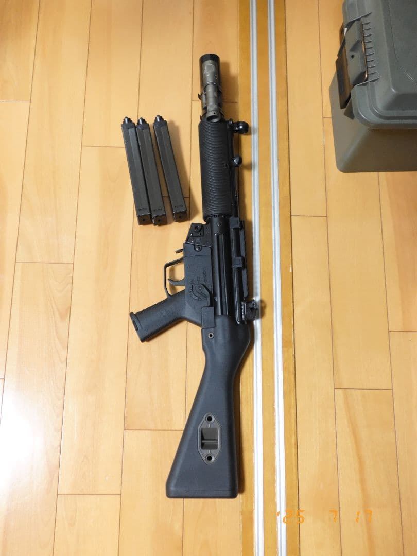 東京マルイ　次世代電動ガン　MP5SD6 固定ストック仕様 東京マルイの“次世代電動ガンMP5シリーズ”に固定ストックの「MP5 A4