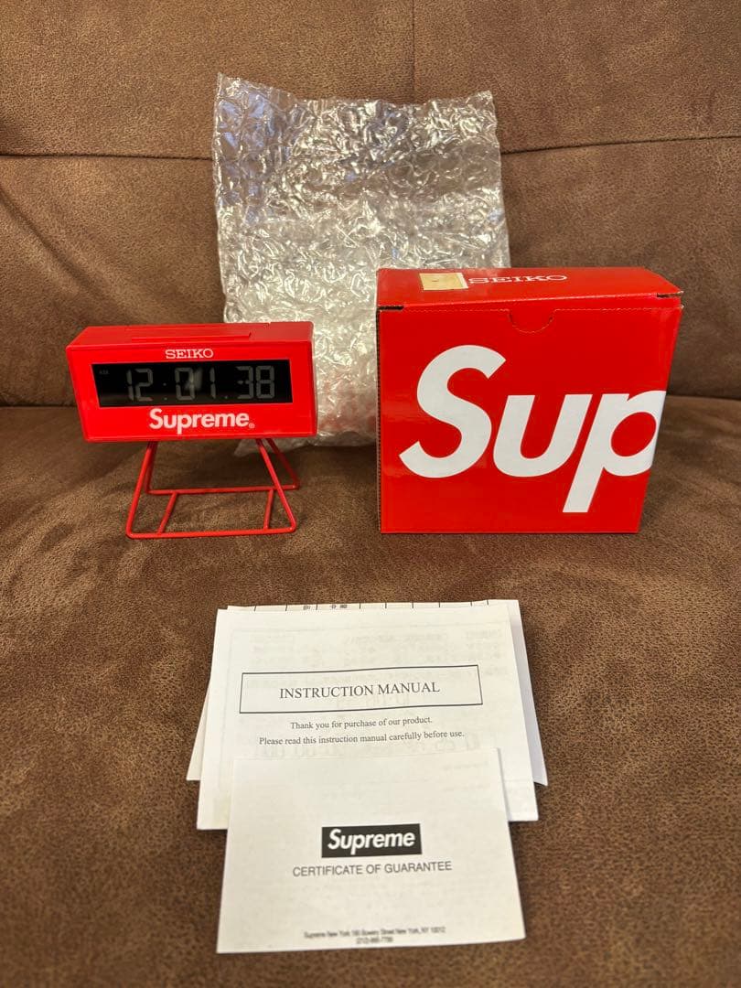 Supreme Seiko Marathon Clock シュプリーム　セイコー Just Because: シュプリームとコラボしたセイコーのマラソンクロック