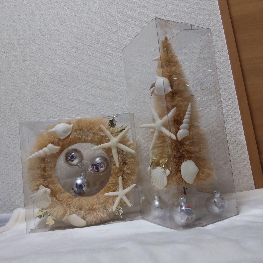 ディズニーストア　クリスマスリース　ツリー　スティッチ　ハワイアン ただの置物じゃない!? スティッチモチーフのハワイアン風クリスマス
