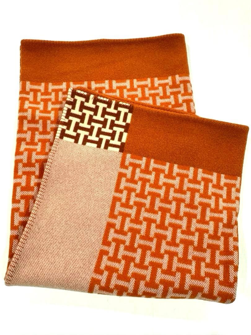 【箱無し・お値引き中】エルメス　アヴァロン大判ブランケット　HERMES 楽天市場】【新品】エルメス HERMES 大判 ブランケット おくるみ