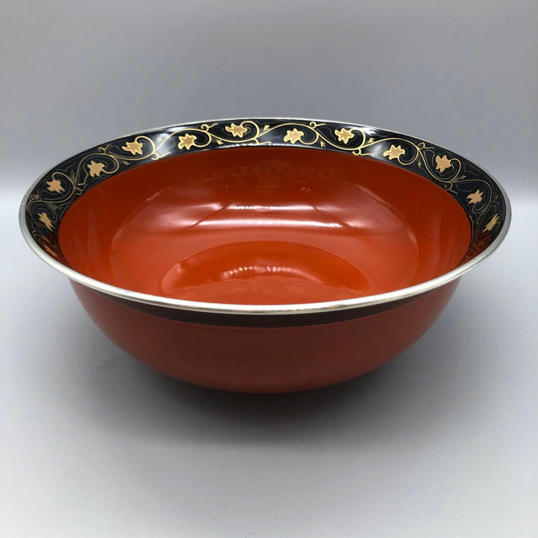 宮内庁御用達木箱入り新品未使用山田平安堂唐竹蒔絵兜鉢高級漆器飾り