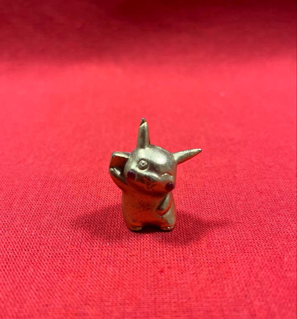 希少】ポケモンメタルコレクション ピカチュウ金属製フィギュア - メルカリ