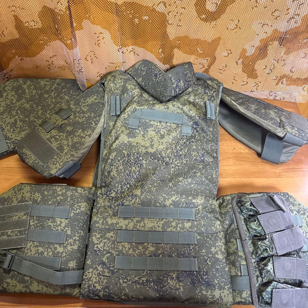 ロシア軍 6B45 ボディアーマー レプリカ - メルカリ