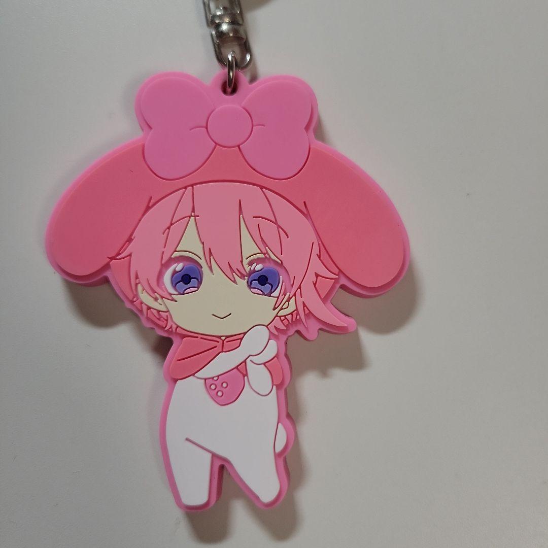 すとぷりサンリオコラボラバーキーホルダー さとみくん - メルカリ