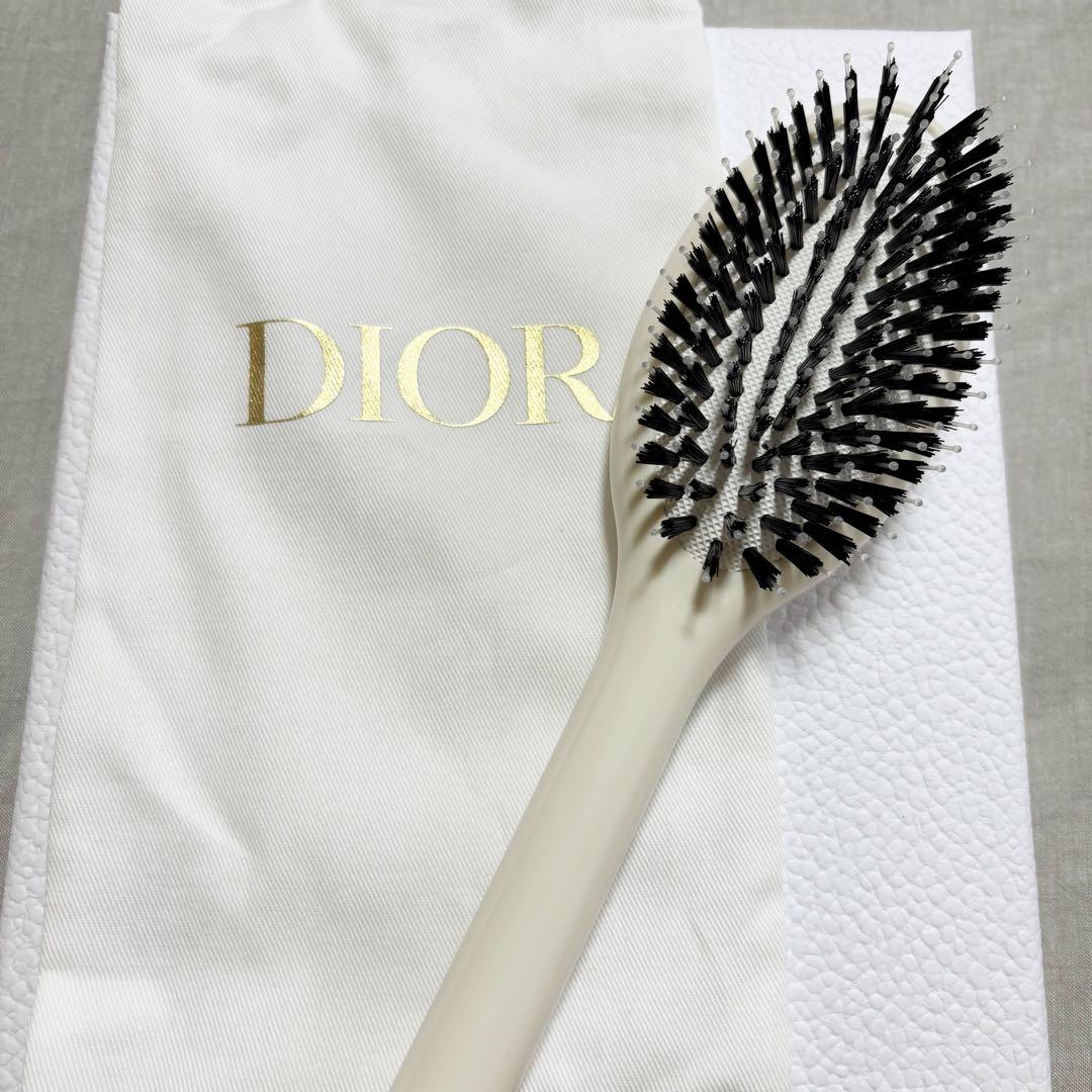 非売品】ディオール Dior ノベルティ ヘアミスト ヘアブラシ 巾着袋