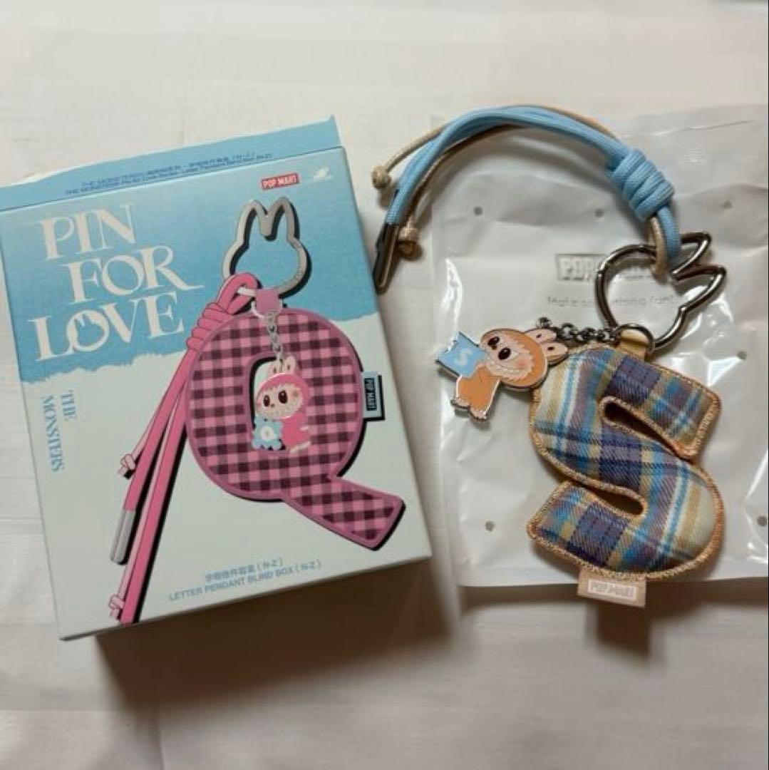 PIN FOR LOVE ラブブ イニシャル キーリング 【S】 - メルカリ