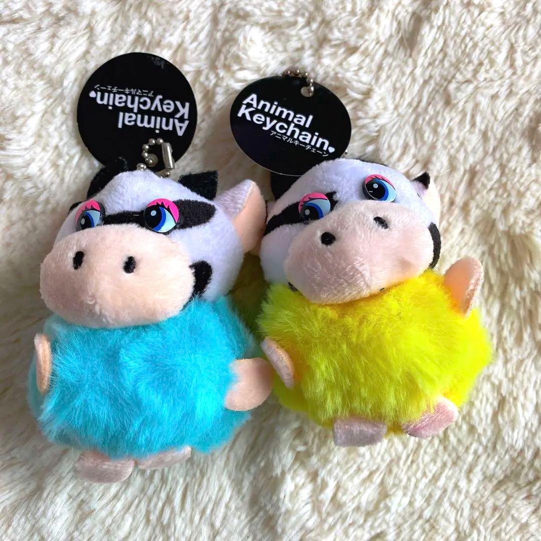 アニマルキーチェーン 牛 ぬいぐるみキーホルダー カラフル - メルカリ