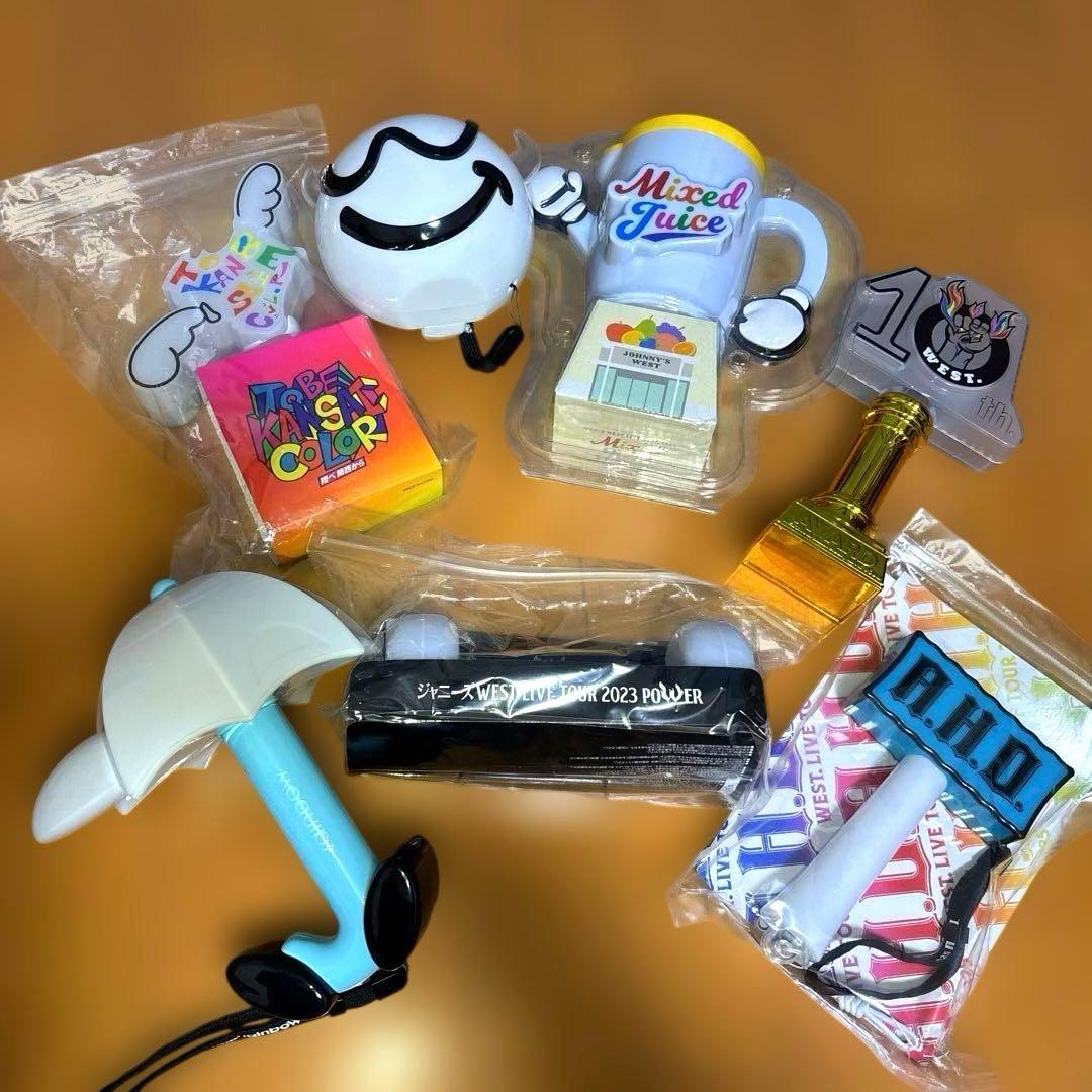 WEST. ペンライト7点まとめ売り - メルカリ