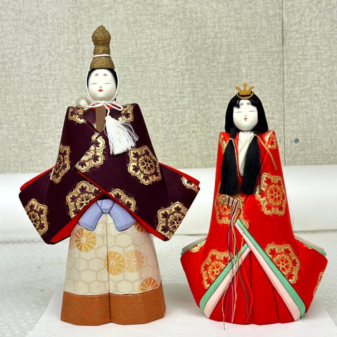 東玉　鈴木賢一作　江戸木目込雛人形　親王飾り　寿々喜雛　男雛と女雛の立ち雛　立雛 〆切絣の持つ美しさ「雛人形のコラム」 | 人形の東玉
